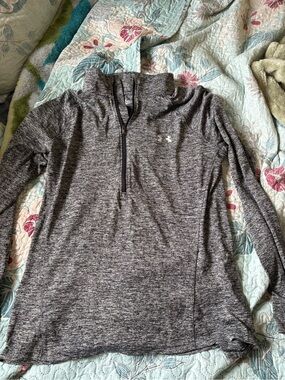 Under Armour Women's Heathered Gray Quarter-Zip Pullover